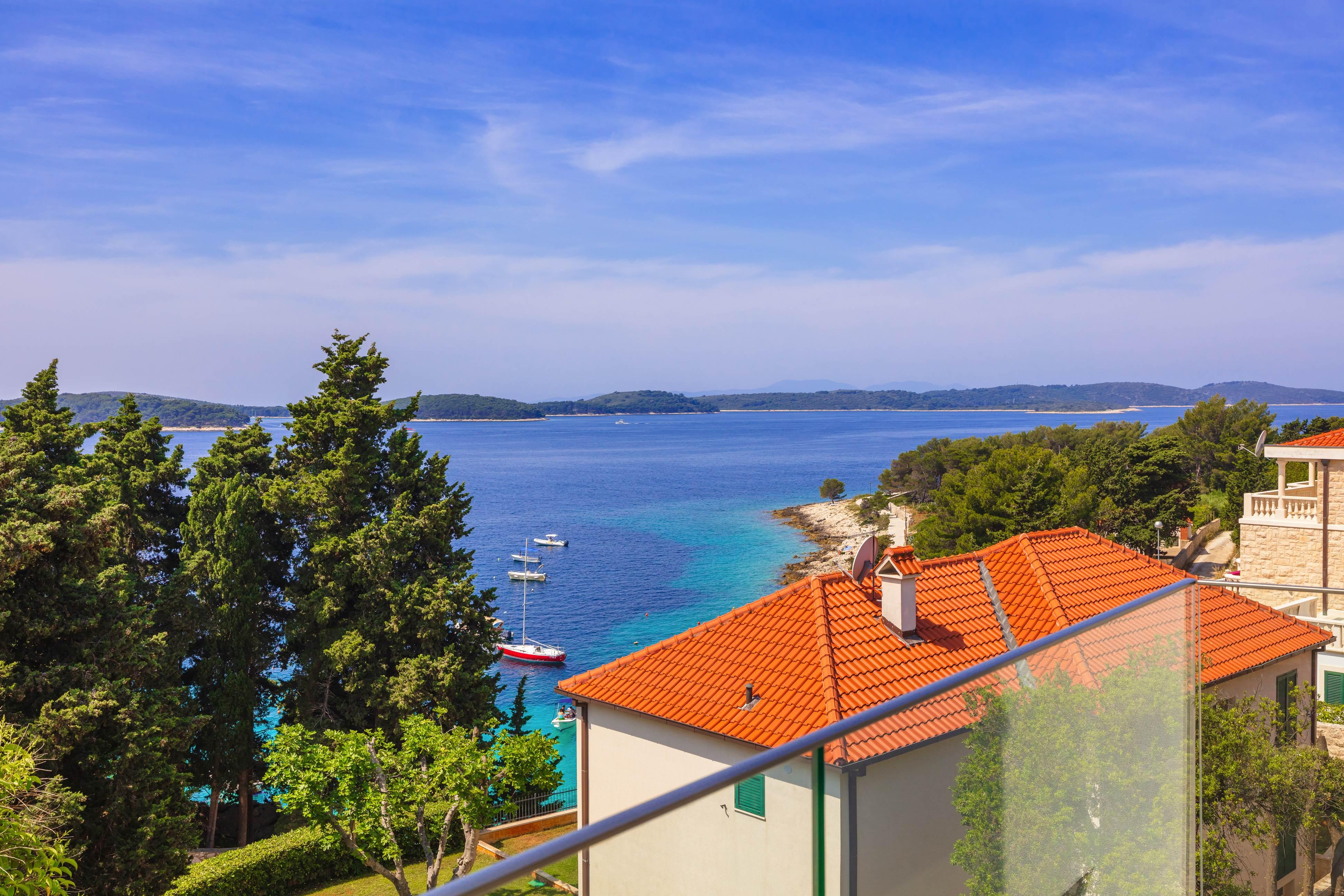 Pharia Hotel And Apartments - By The Beach Hvar Town Exterior photo