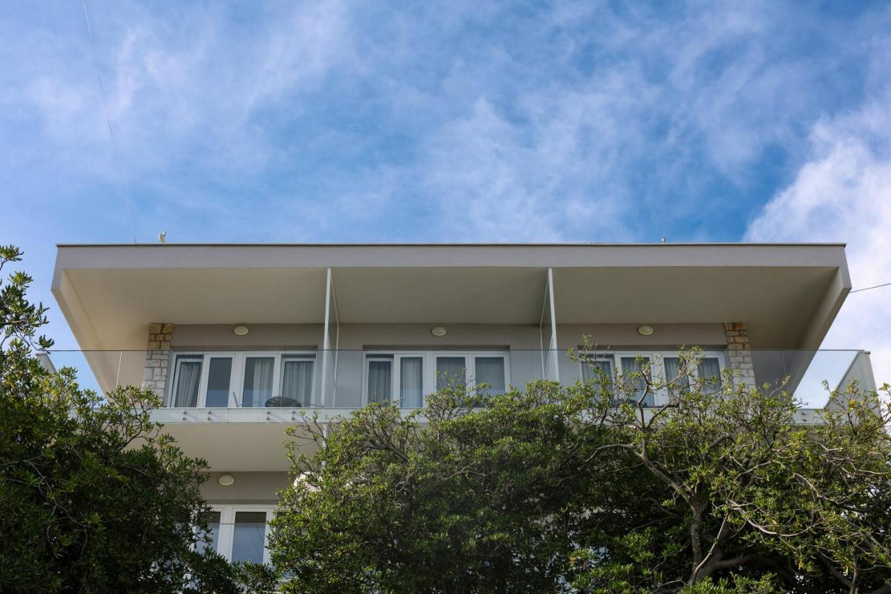Pharia Hotel And Apartments - By The Beach Hvar Town Exterior photo