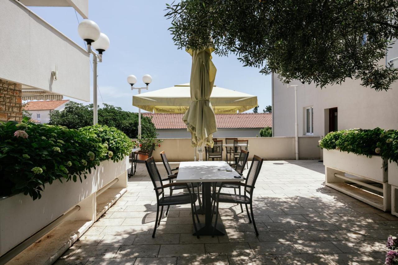 Pharia Hotel And Apartments - By The Beach Hvar Town Exterior photo