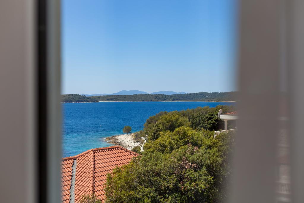 Pharia Hotel And Apartments - By The Beach Hvar Town Exterior photo